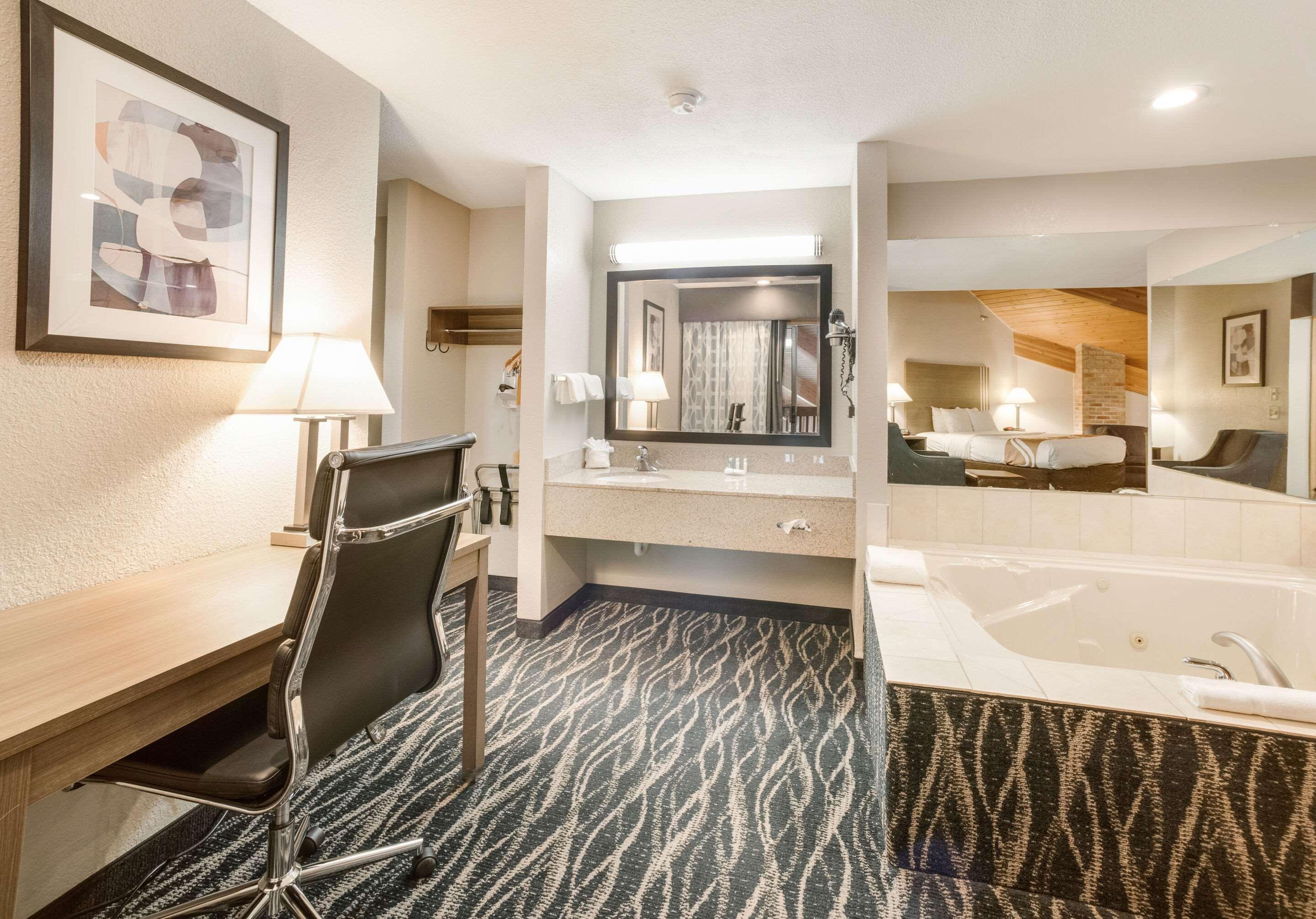 Quality Inn Effingham Bagian luar foto