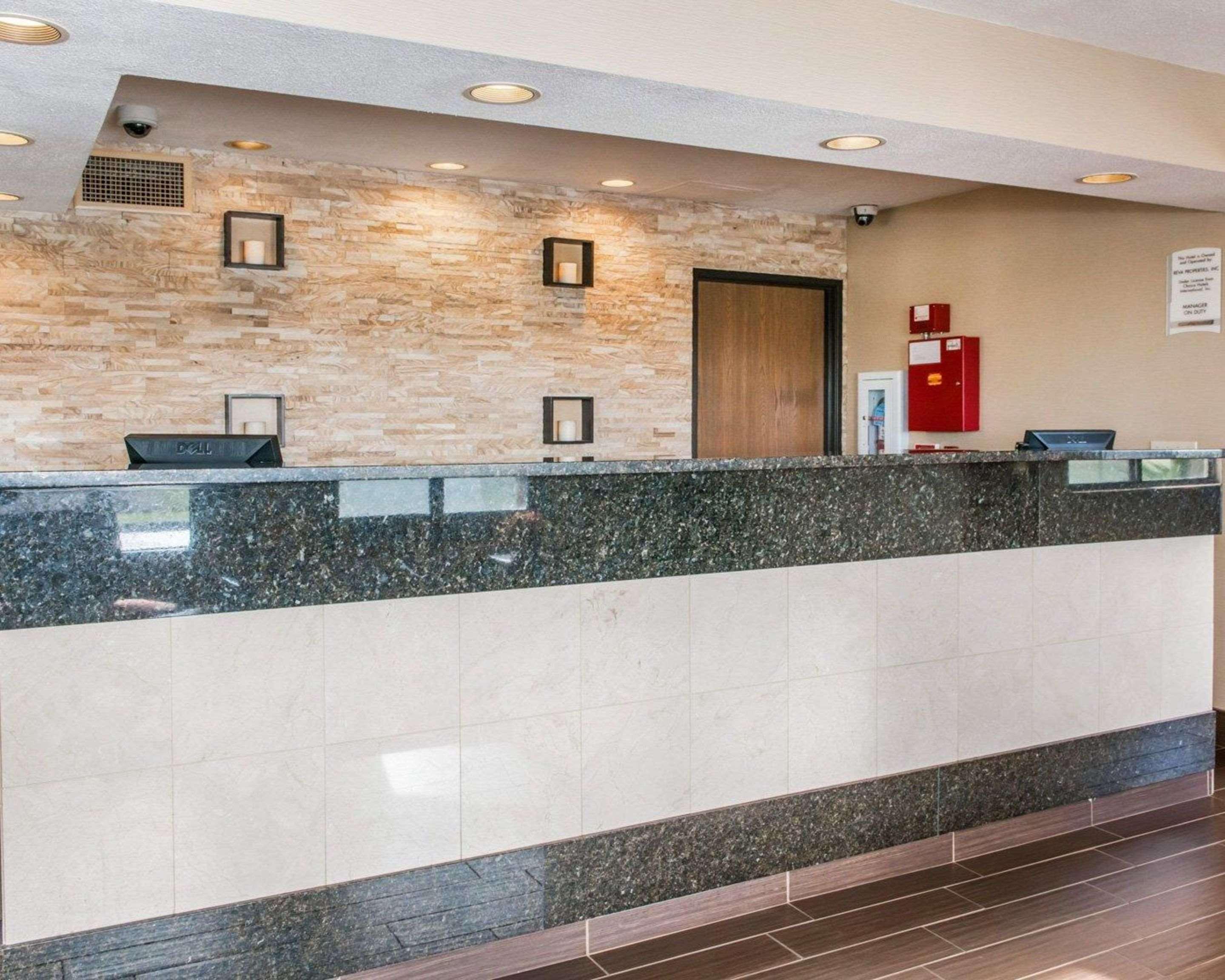 Quality Inn Effingham Bagian luar foto