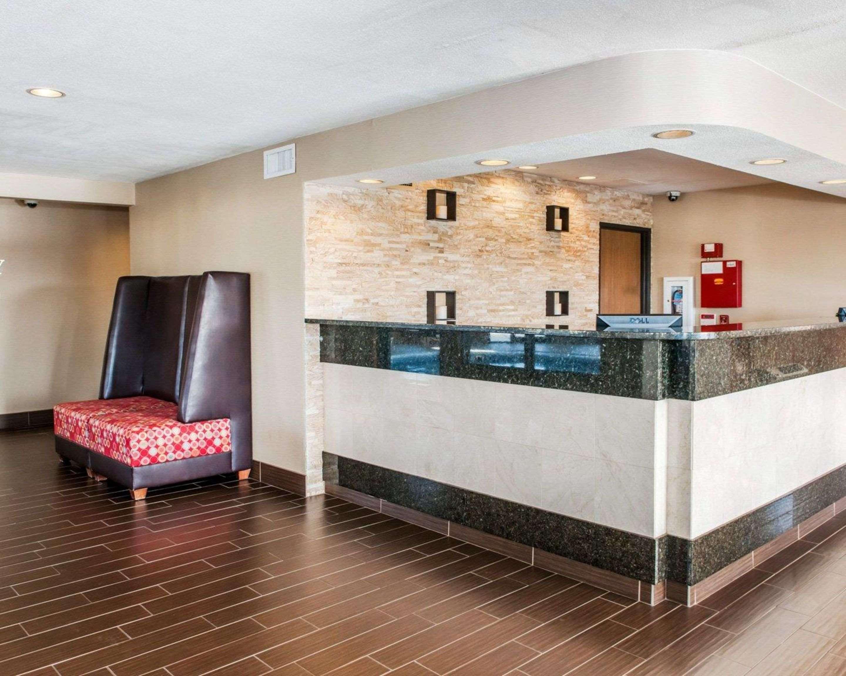 Quality Inn Effingham Bagian luar foto