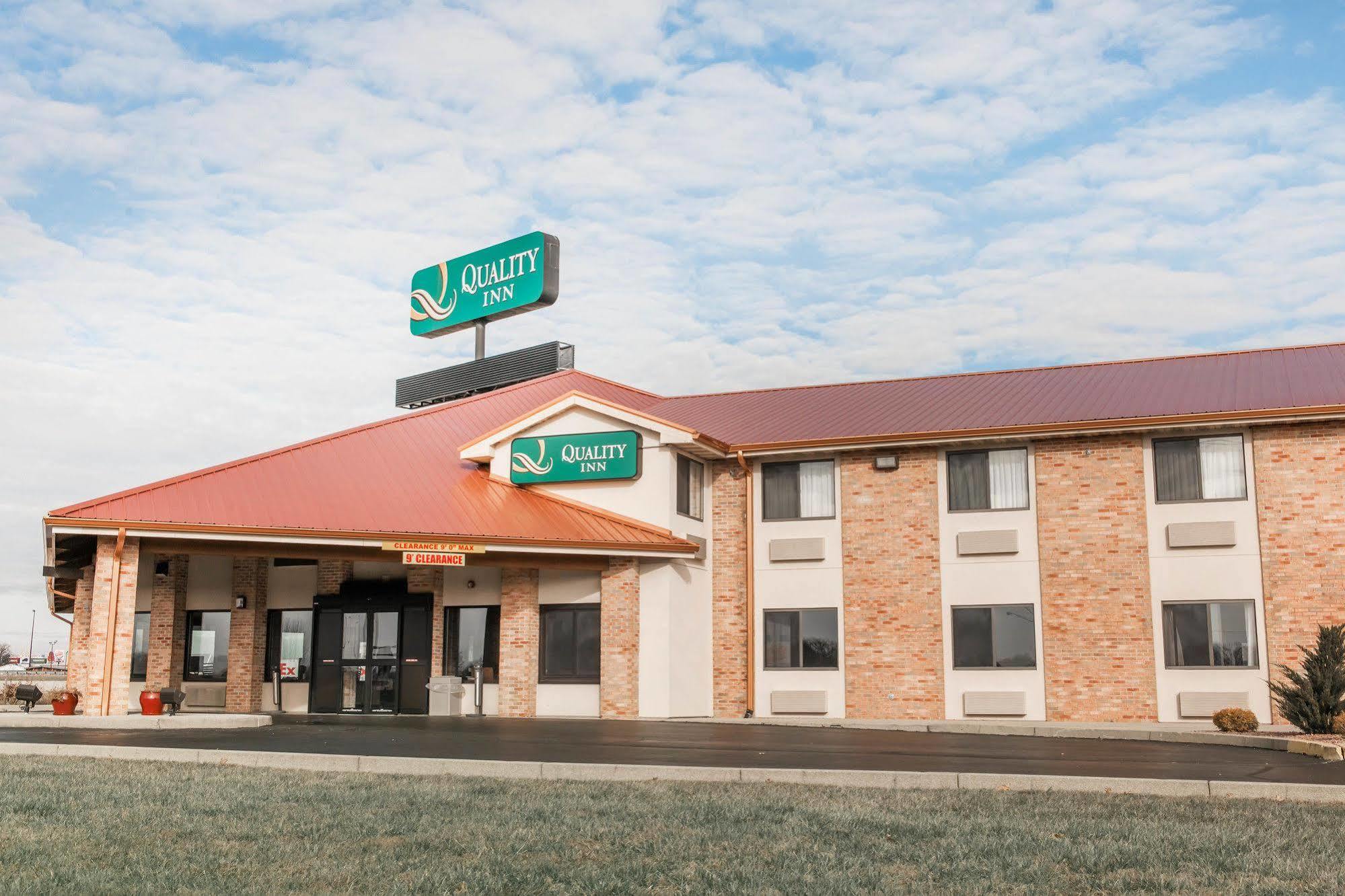 Quality Inn Effingham Bagian luar foto
